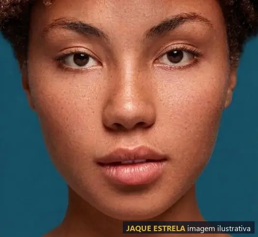 Pele negra com viço — imagem ilustrativa
